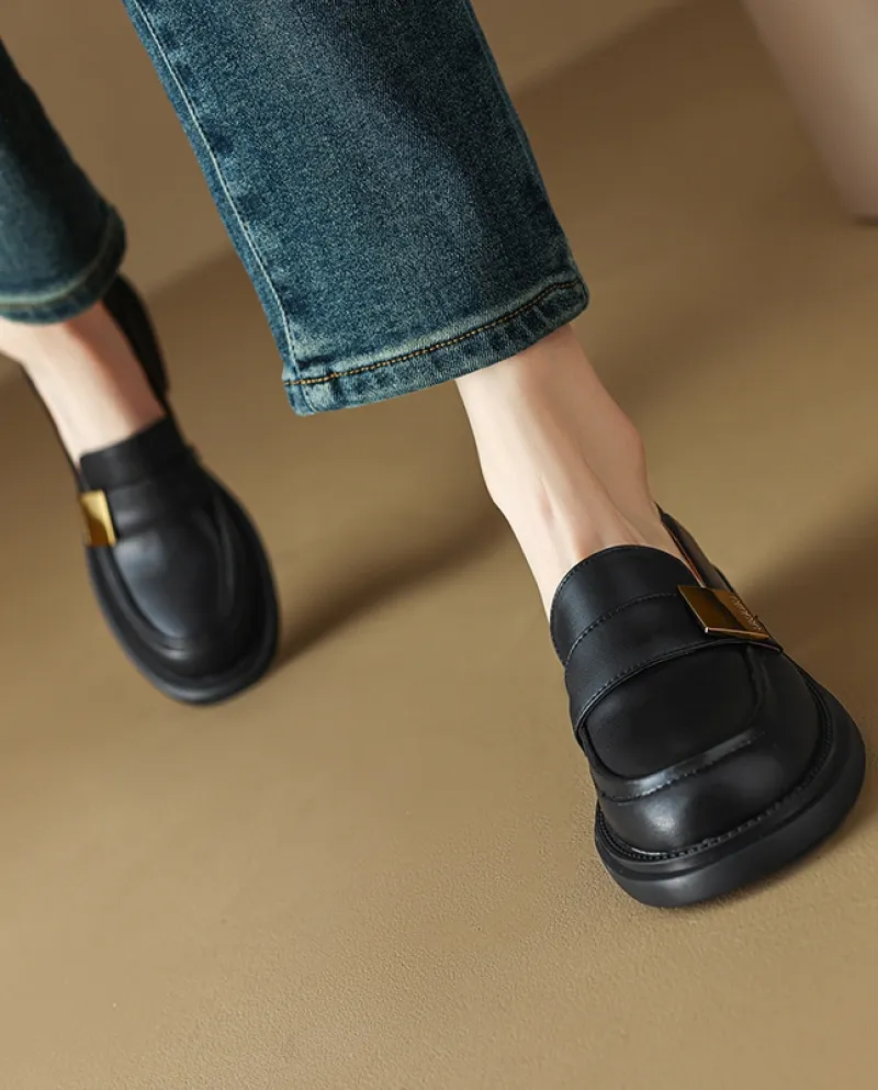 Super Soft ~ Round Toe Loafers Women's New Style Small Leather Shoes Versatile Thick Sole Shoes